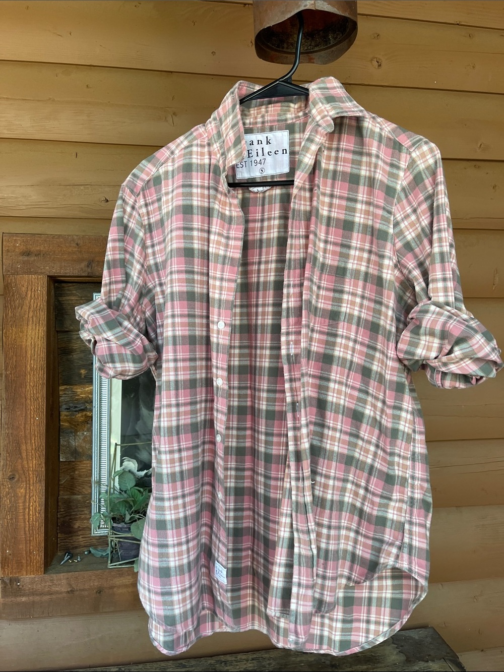 Frank and Eileen thin cotton flannel button down shirt size small - Picture 7 of 11